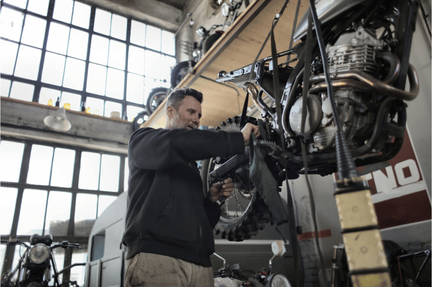 a male engineer working representing how to get into maintenance jobs 