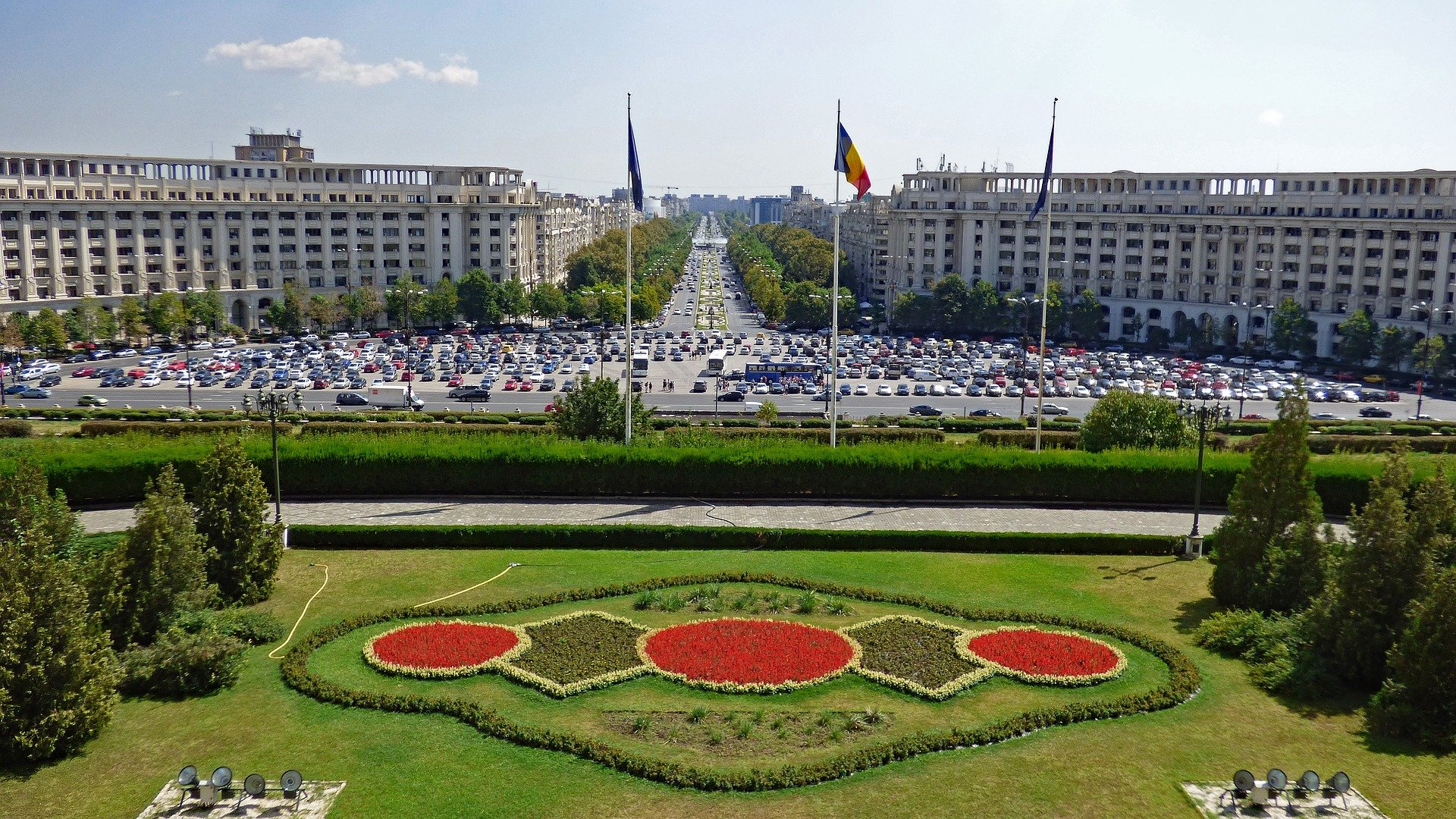 bucharest-g5733c90bf_1920