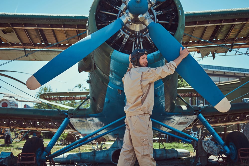 aircraft mechanic contract jobs